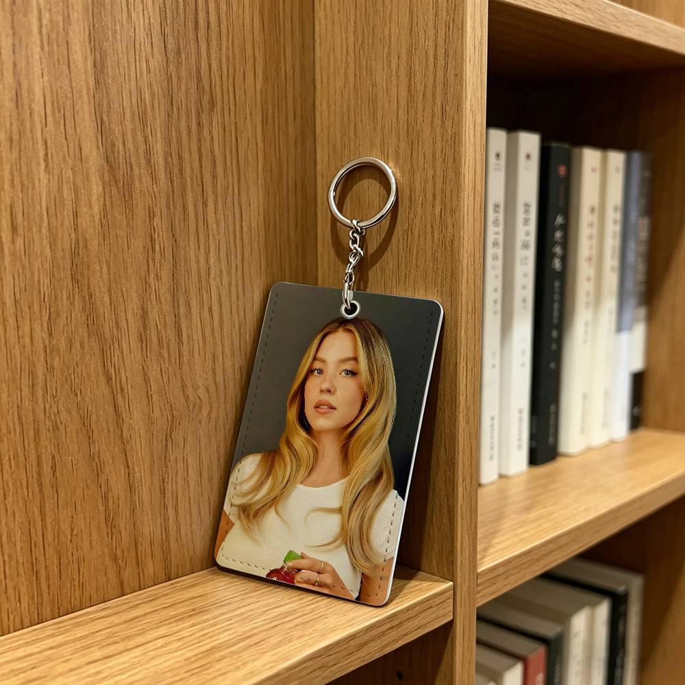 Sobeautiful S-Sydney Sweeney C - Lanyard Badge Holder ulasan dan harga