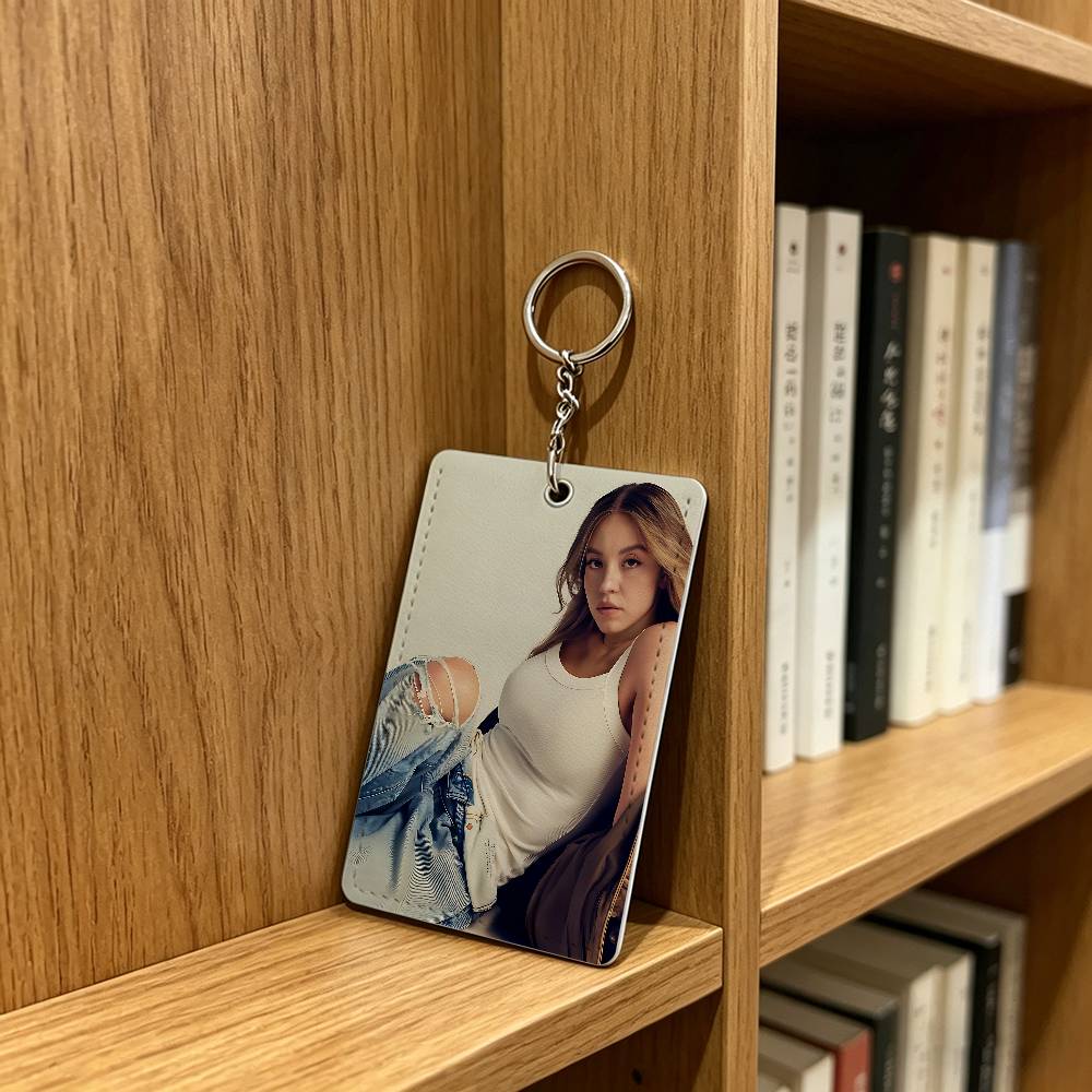 Sobeautiful S-Sydney Sweeney C - Lanyard Badge Holder ulasan dan harga