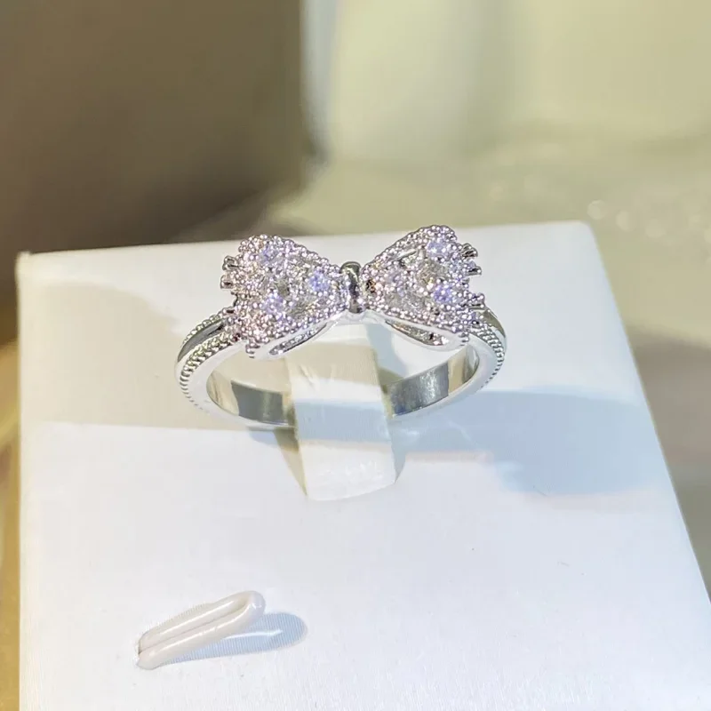 Fancy Bow Ring with Dazzling C - Tie Clip Silver ulasan dan harga